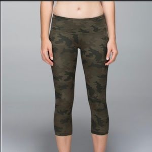 Lululemon Wunder Under luxtreme Camo crop Legging